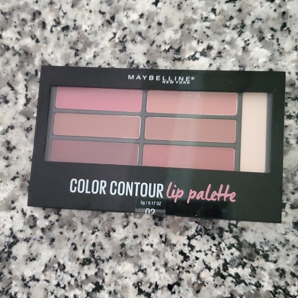 Make up - Picture 2 of 2